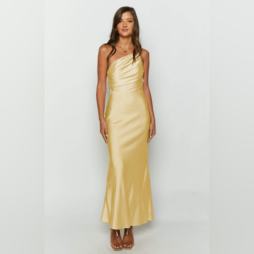 Beginning Boutique Yellow Maxi Dress